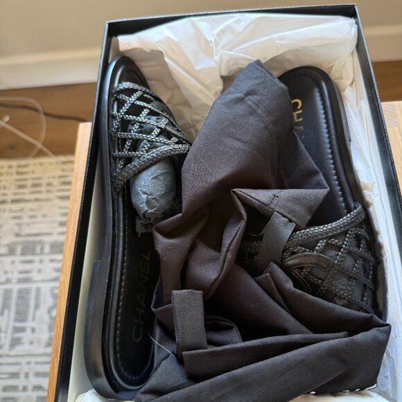 Chanel Braid Mania Sandals in Black - Brand New in Box Size 38.5 - Picture 4 of 9